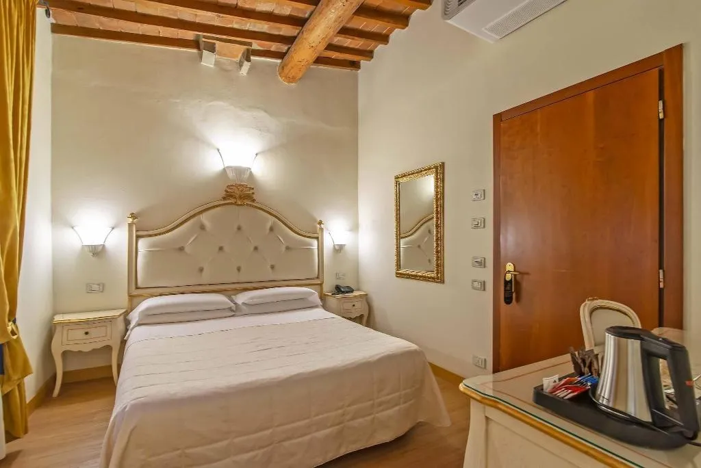 SINGLE STANDARD Room, Porta Faenza, Florence