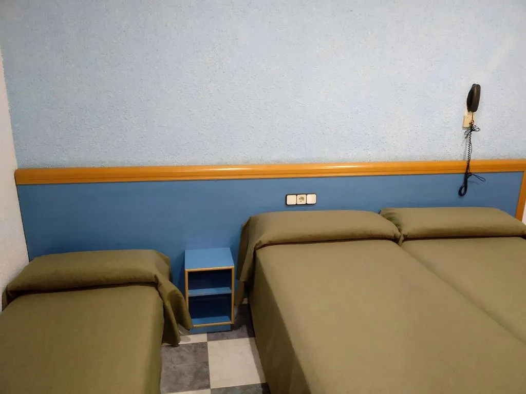 Room, Pensión Miami, Barcelona