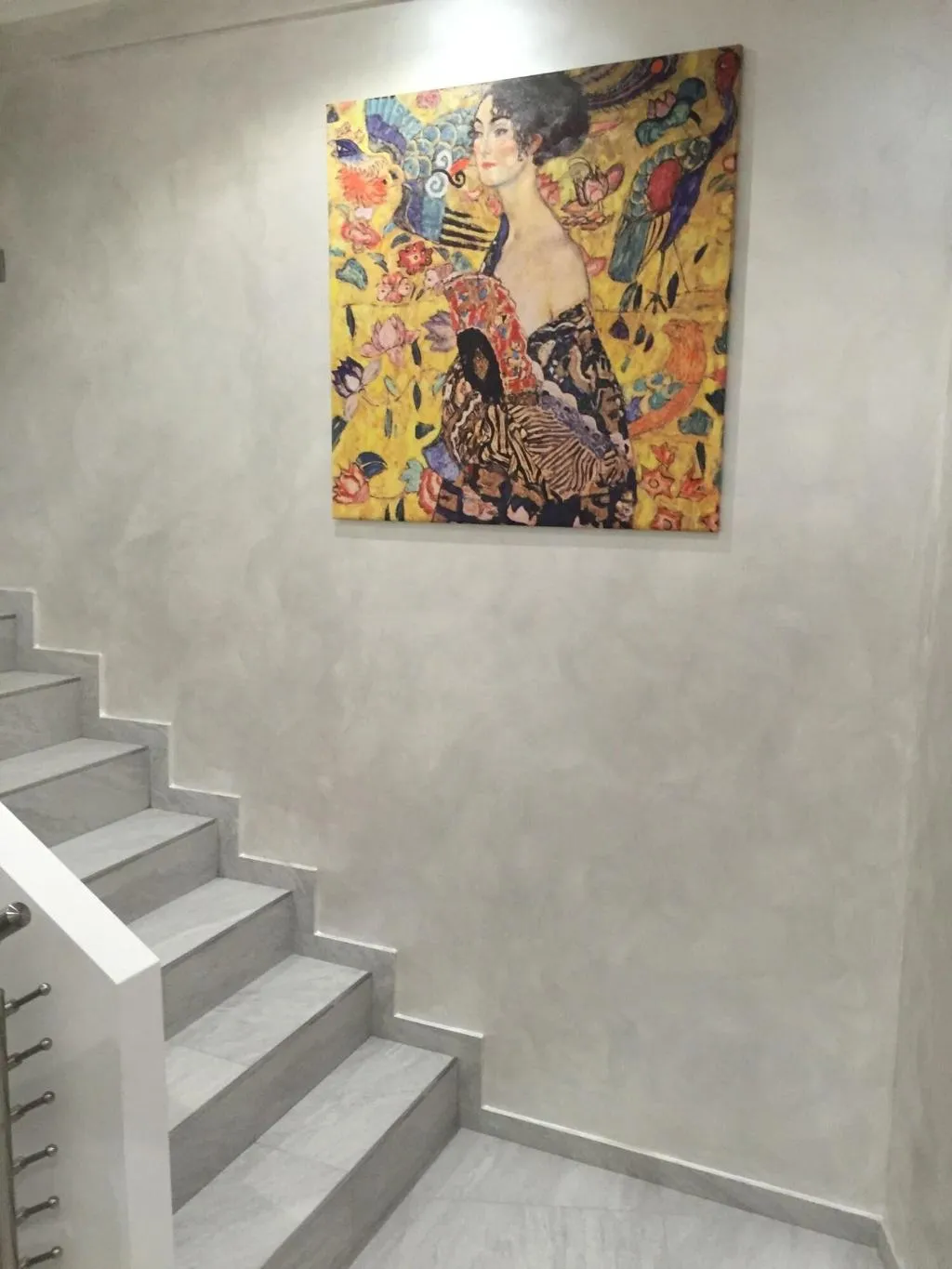 Lobby, Picaflor, Milan