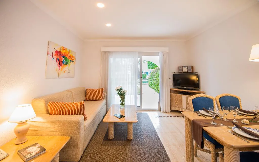 APARTMENT ONE BEDROOM Room, Ona Village Cala d'Or, Majorca