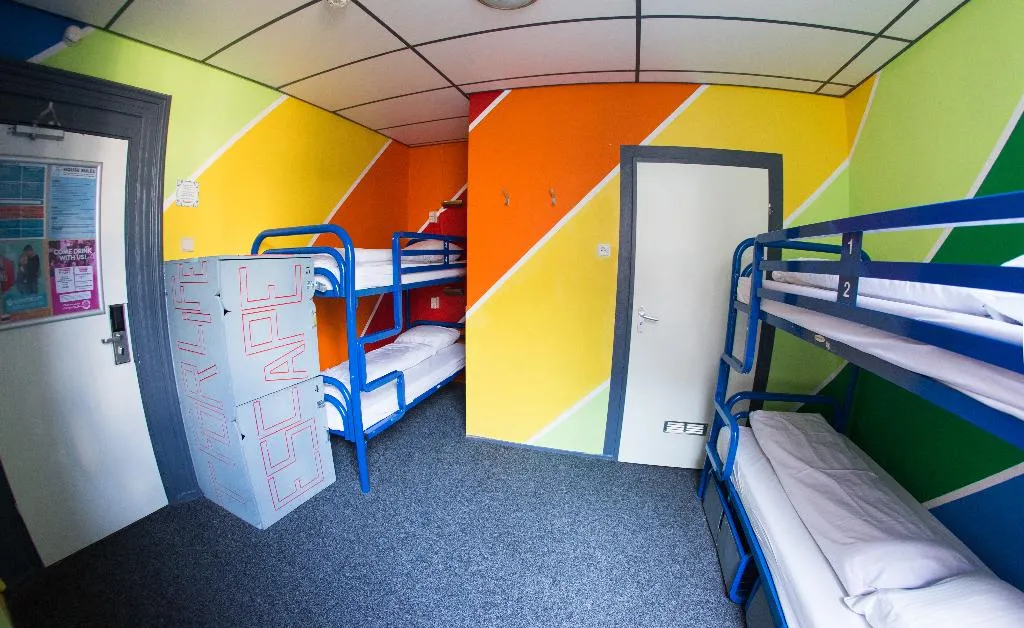 QUADRUPLE STANDARD Room, Flying Pigs Downtown Hostel Amsterdam, Amsterdam