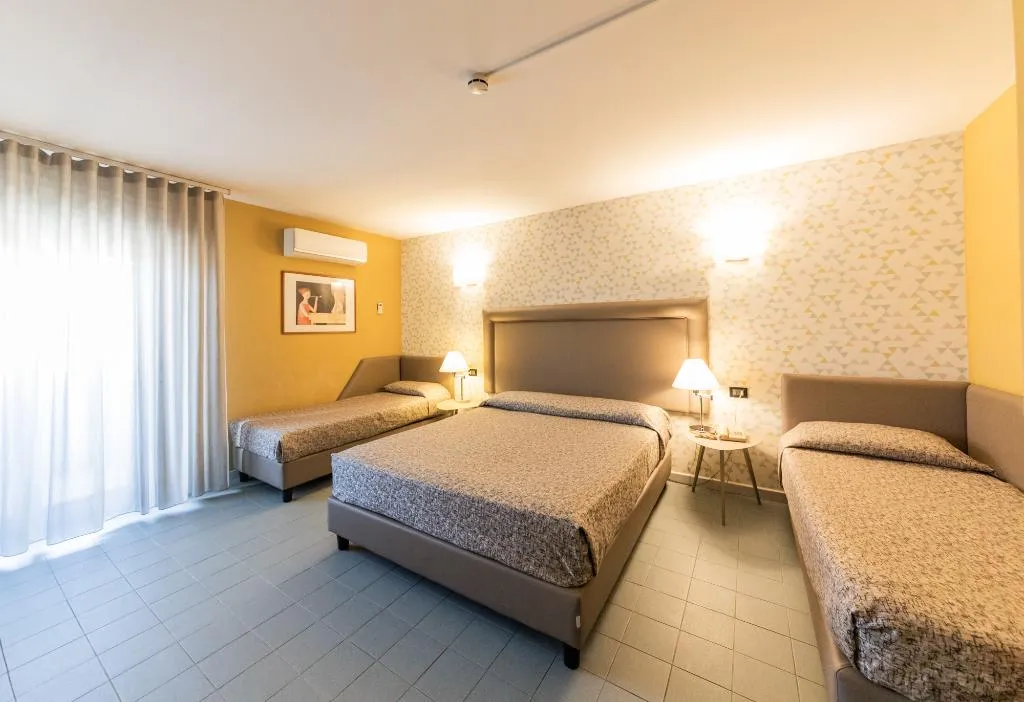 QUADRUPLE STANDARD Room, Athenaeum Palermo, Palermo