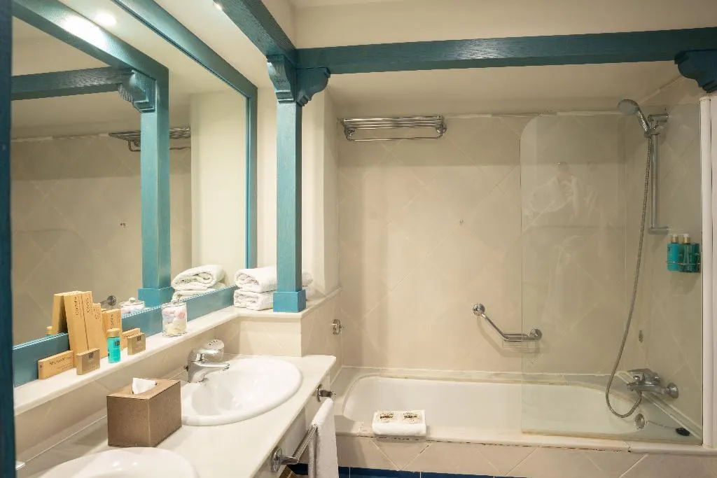 Double or Twin CLUB Room, Hotel LIVVO Volcan Lanzarote, Lanzarote