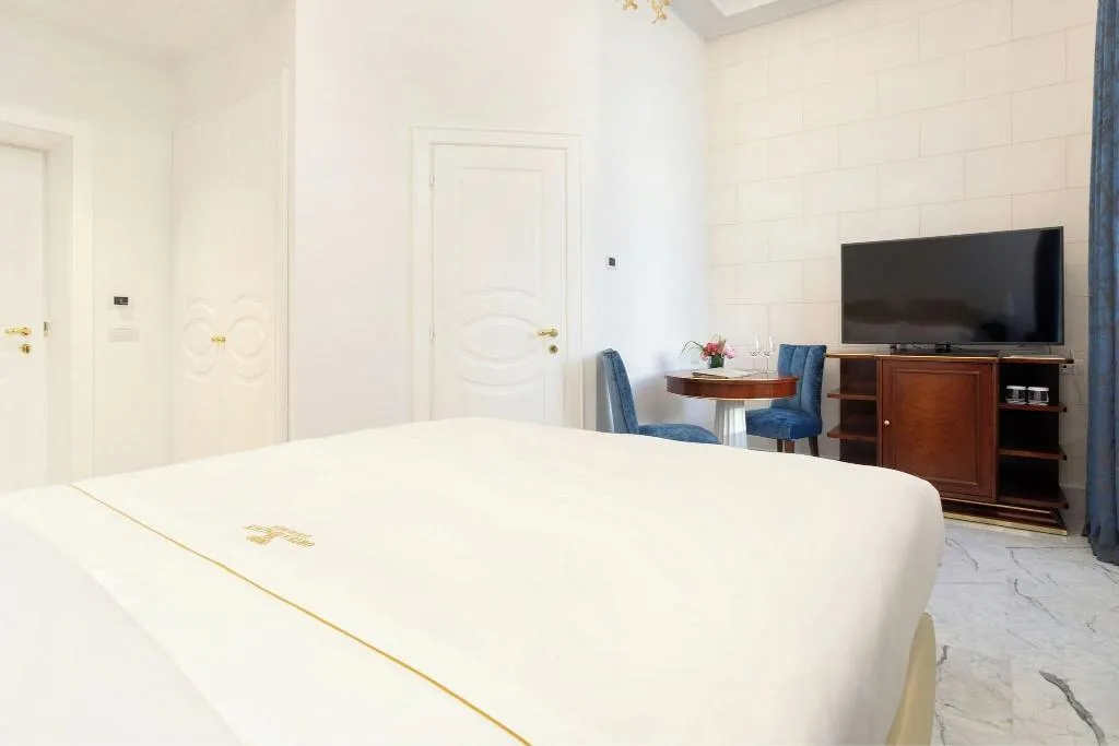 DOUBLE INNER-QUEEN SIZE -VUODE Room, Ortea Palace Luxury Hotel, Catania