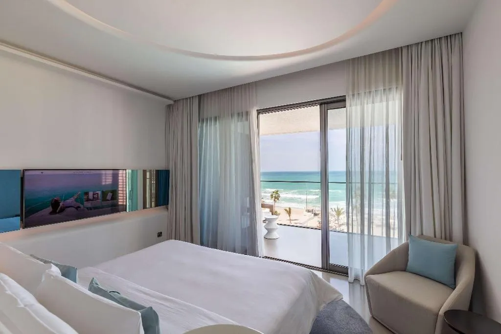 SUITE SEA VIEW Room, Nikki Beach Resort & Spa Dubai, Dubai