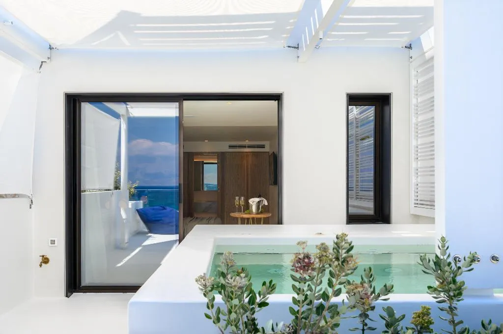 JUNIOR SUITE STANDARD Room, The Island Concept, Crete