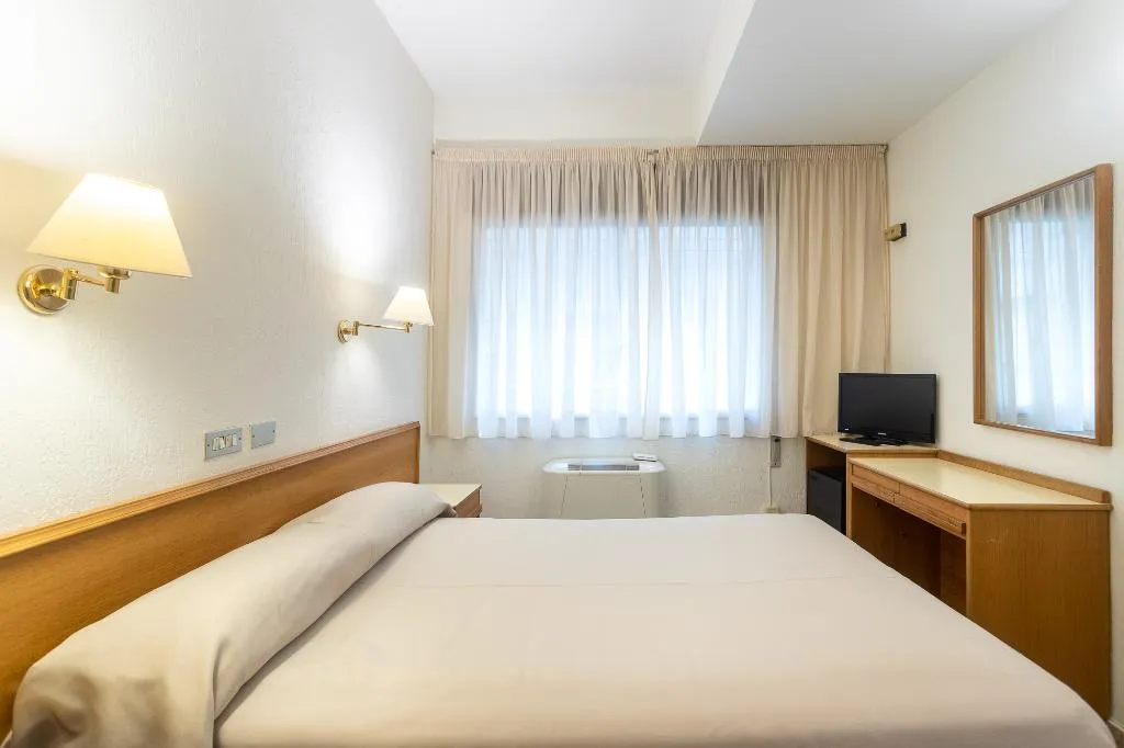Double or Twin STANDARD Room, Leuka, Costa Blanca