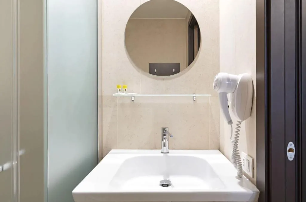 DOUBLE SUPERIOR Room, B&B Hotel Milano Central Station, Milan