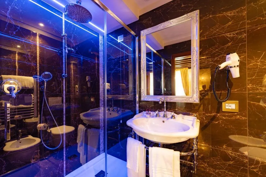 DOUBLE DELUXE WITH VIEWS Room, Scandinavia, Venice