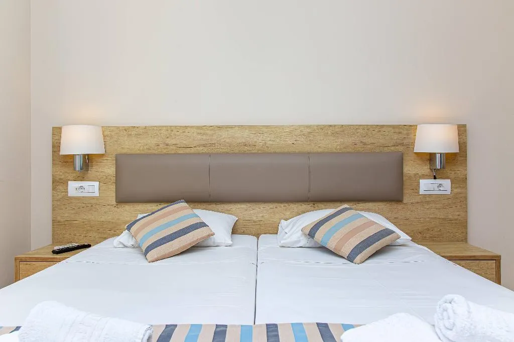 APARTMENT CAPACITY 4 Room, Theo Star Beach Hotel, Crete