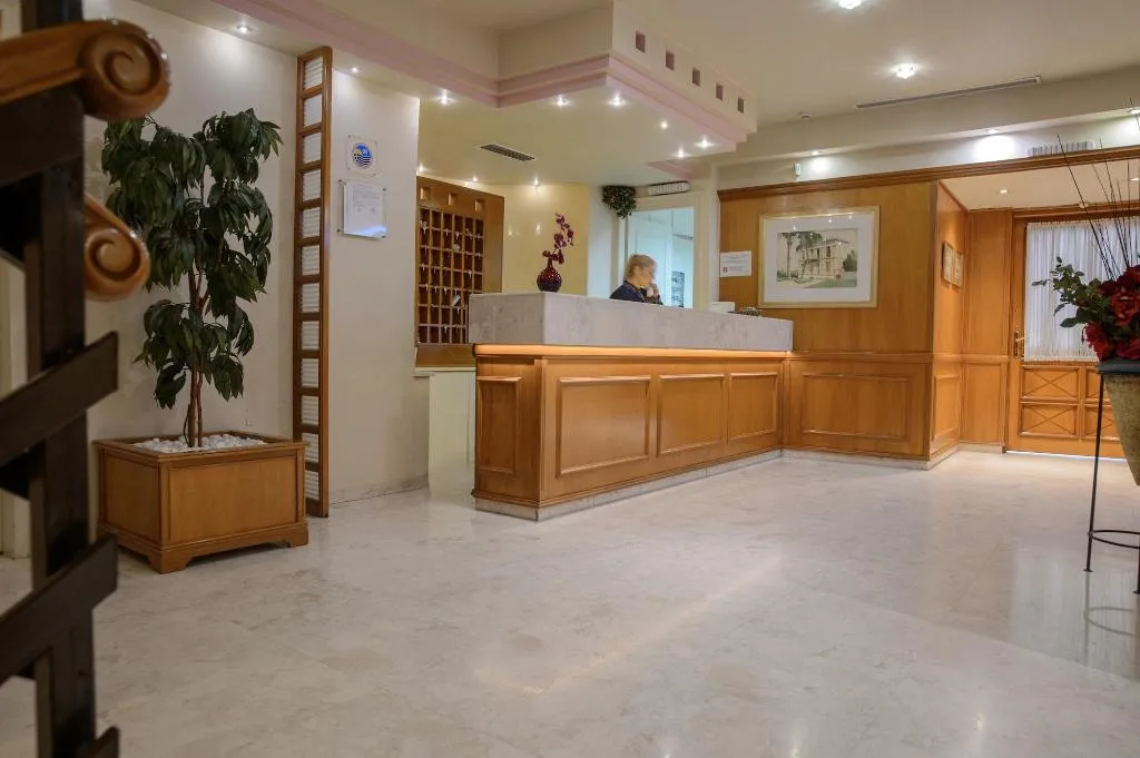 Lobby, Victory Inn, Athens