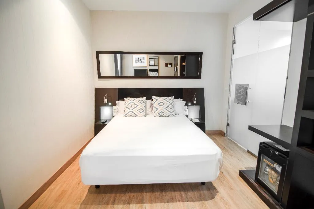 Double or Twin STANDARD Room, Petit Palace Plaza de la Reina, Valencia