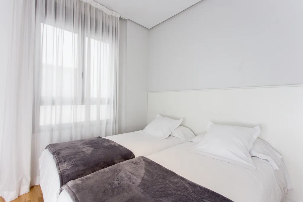 APARTMENT TWO BEDROOMS Room, Mon Suites Catedral, Valencia