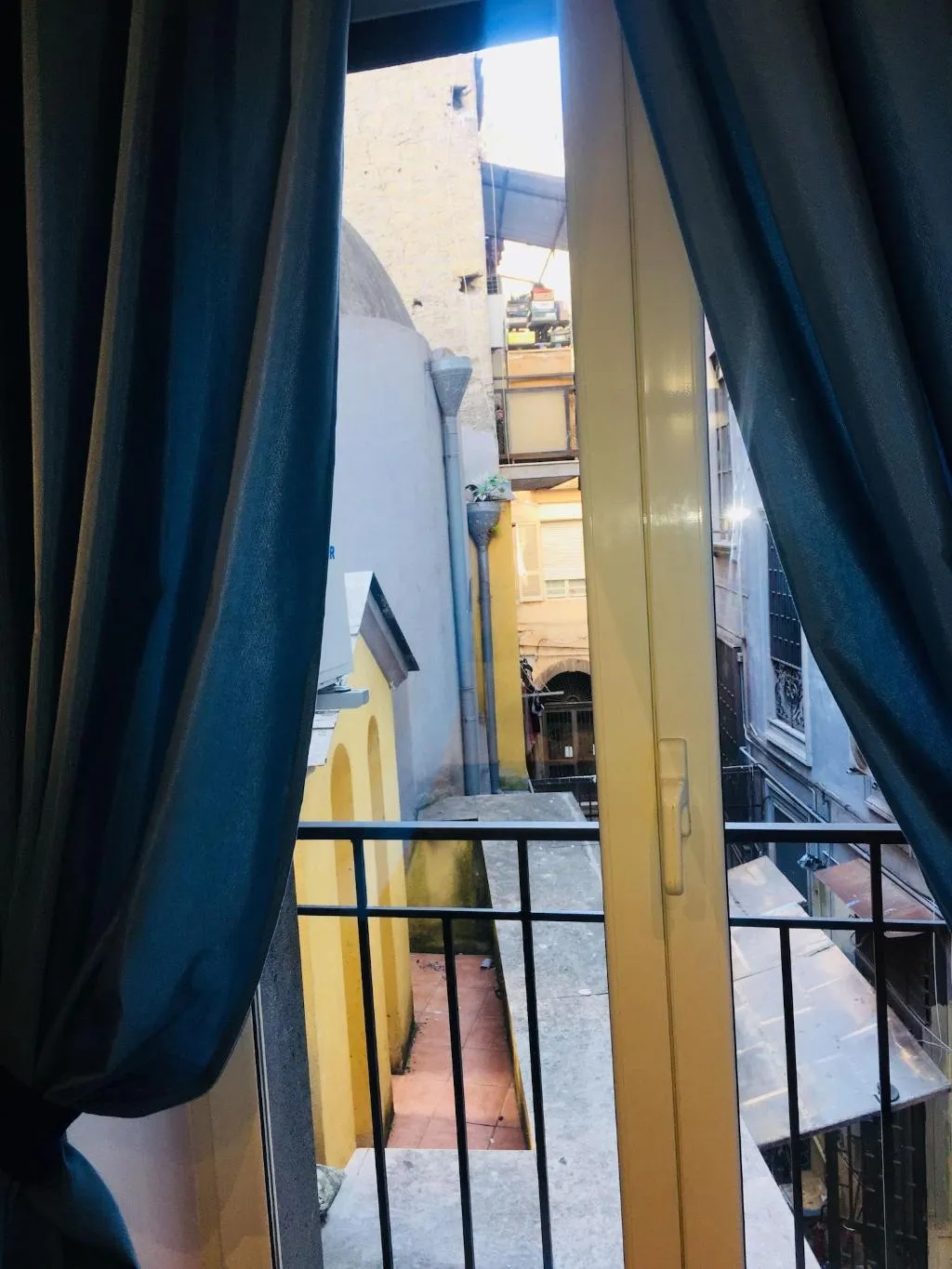 Room, B B Grande Archivio Napoli, Naples