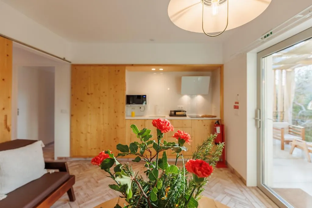 APARTMENT DELUXE ONE BED Room, Laranjal Farm House, Algarve