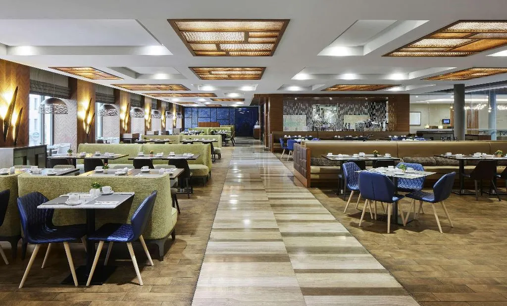 Restaurant, Titanic Chaussee Berlin, Berlin