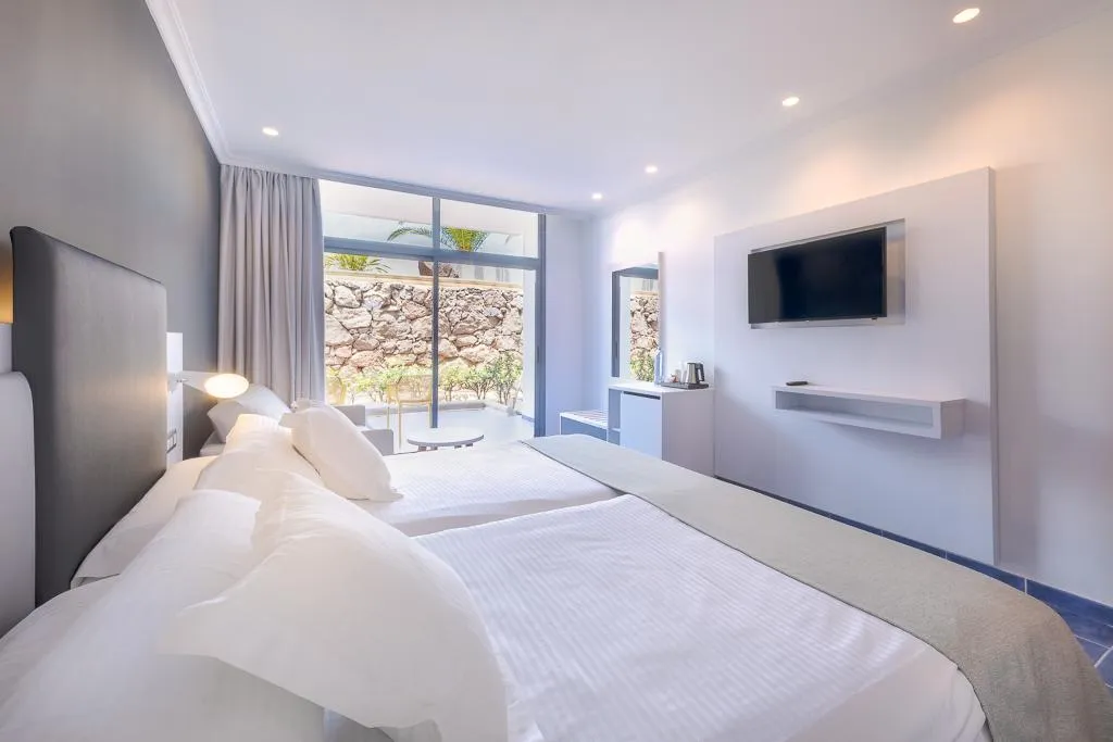 Double or Twin CAPACITY 2 Room, Hotel LIVVO Mirador Papagayo, Lanzarote