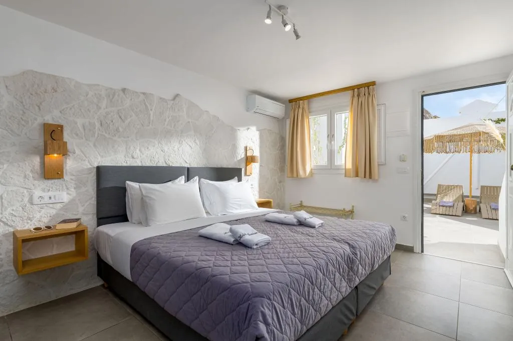 Double or Twin STANDARD Room, Marianna Hotel, Santorini