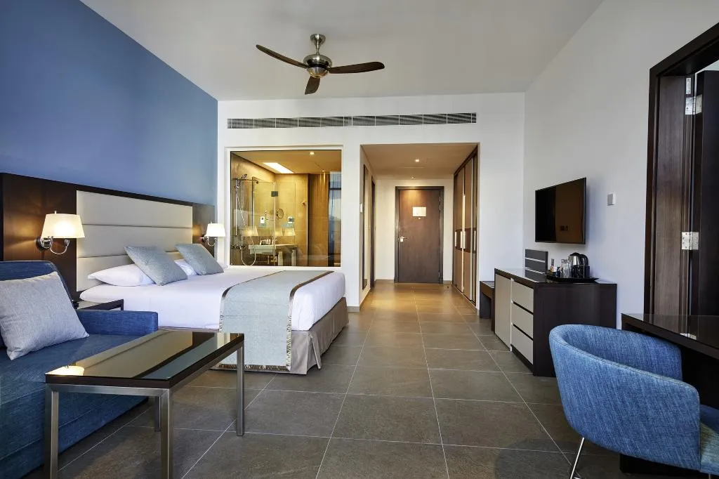 JUNIOR SUITE PARTIAL SEA VIEW Room, Hotel Riu Dubai - All Inclusive, Dubai