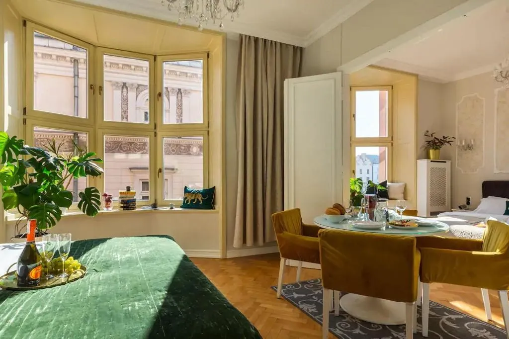 Room, Feniks Fragola Apartments, Krakow