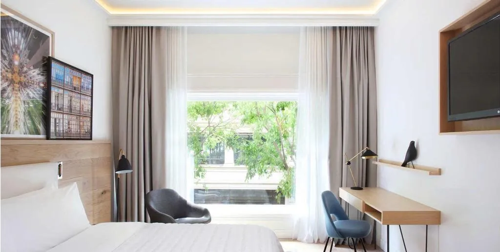 Room, Le Meridien Barcelona, Barcelona