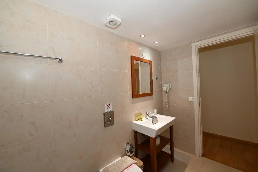JUNIOR SUITE STANDARD Room, RG Village Crete, Crete