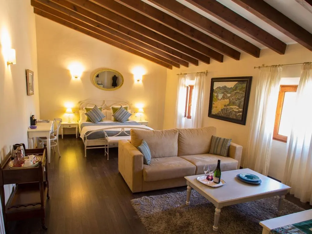 Room, Can Abril, Majorca