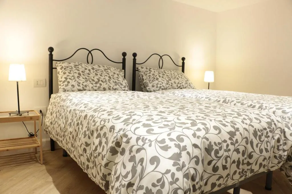 Room, B&B Napoli La scalinata di Chiaia, Naples