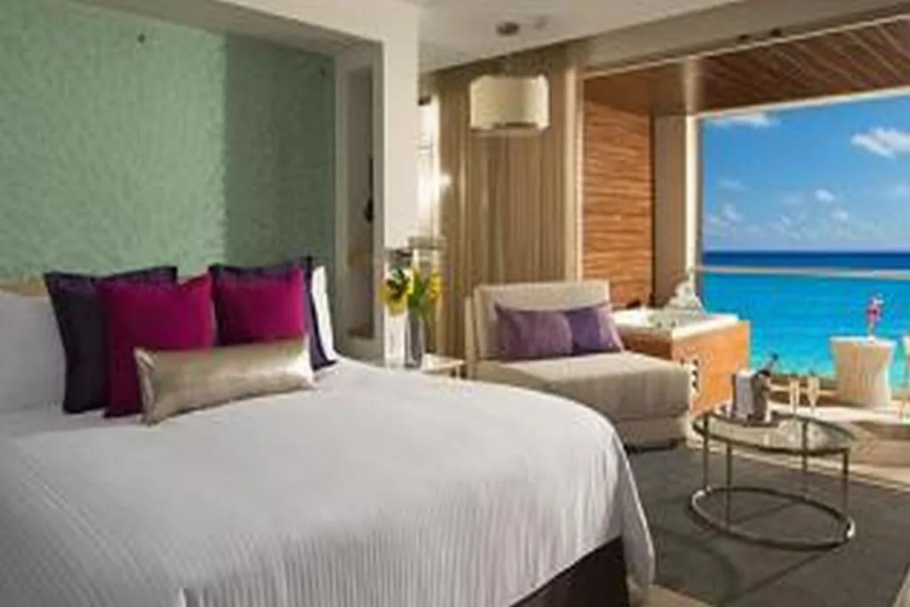 JUNIOR SUITE DELUXE OCEAN VIEW Room, Breathless Riviera Cancun Resort and Spa, Cancun Area
