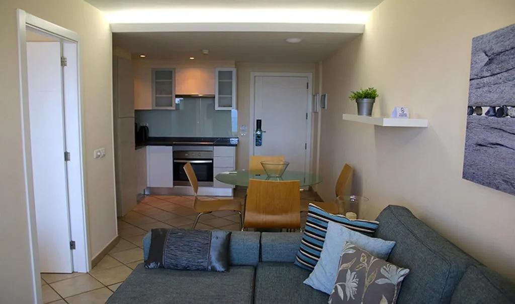 Room, Pearly Grey Ocean Club Apartments & Suites, Tenerife