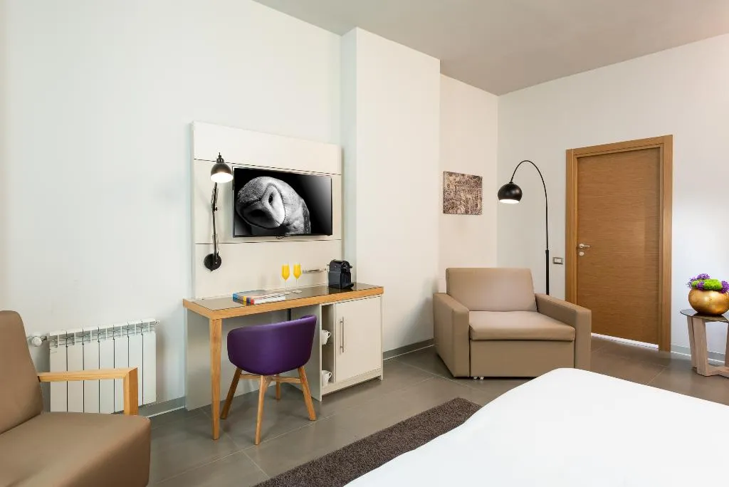 Double or Twin DELUXE Room, NYX Hotel Milan by Leonardo Hotels, Milan