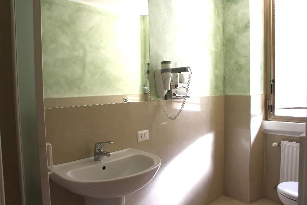TRIPLE STANDARD Room, Club Hotel Milan, Milan
