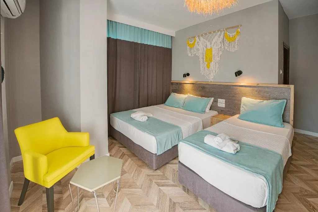 TRIPLE SIDE SEA VIEW Room, Royal City Hotel, Antalya