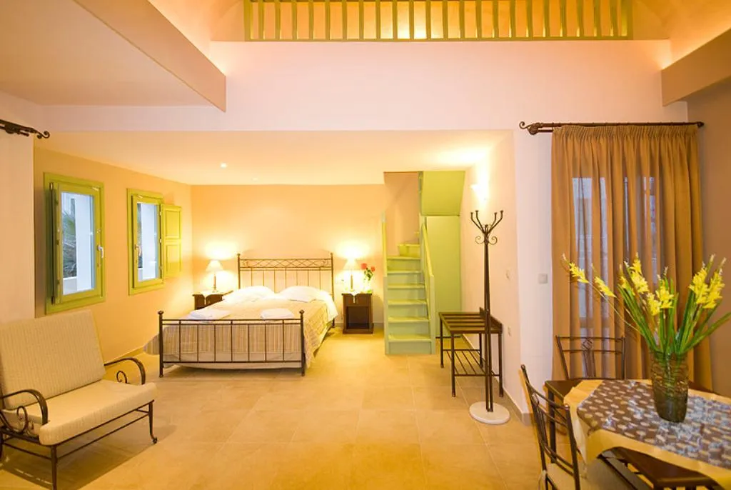 TRIPLE STANDARD Room, Anassa, Santorini