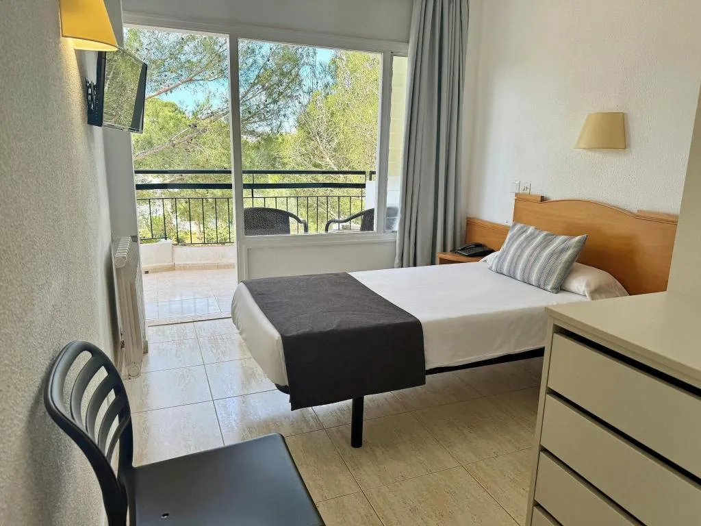 Room, Cala Ferrera, Majorca