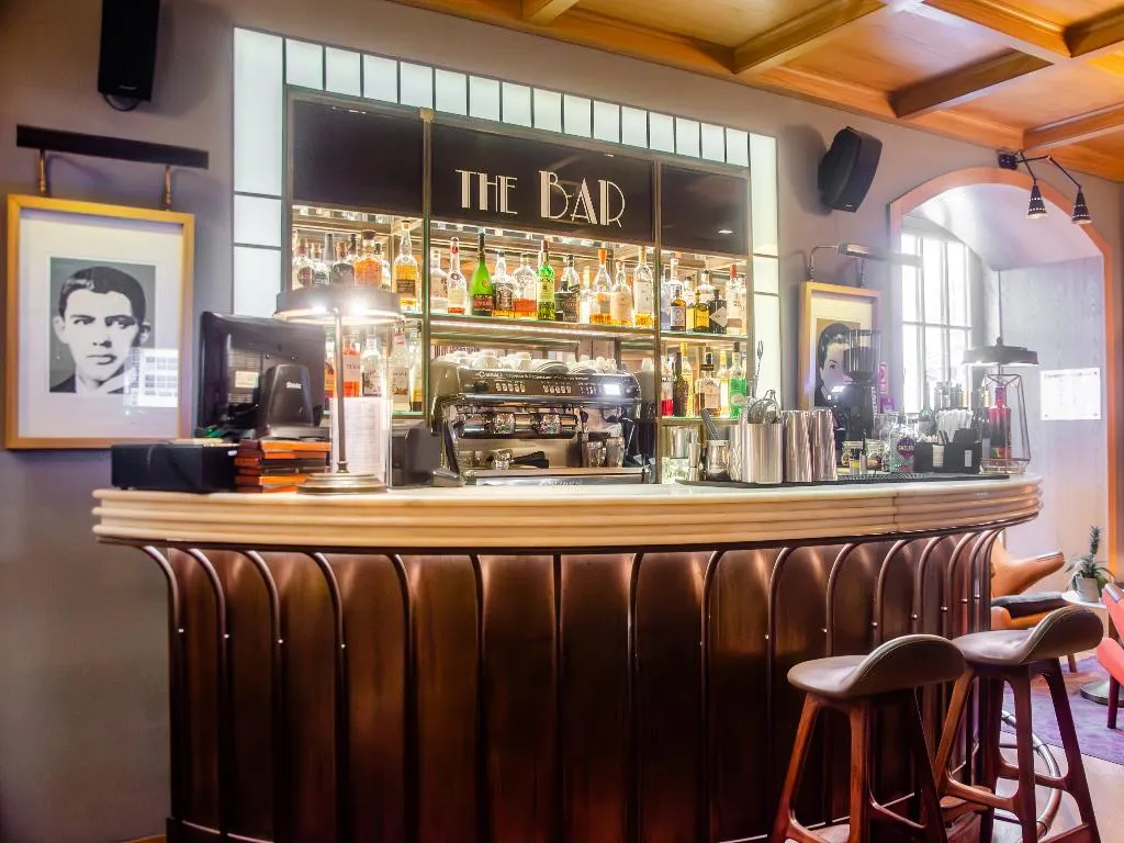Bar, Browns Central Hotel, Lisbon