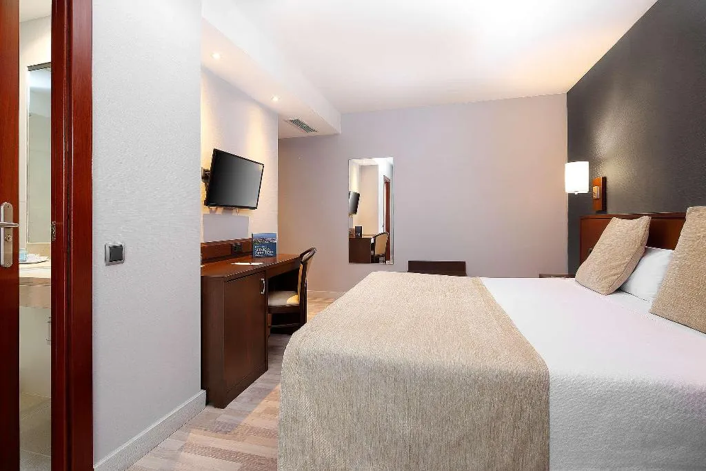Room, HCC Taber, Barcelona