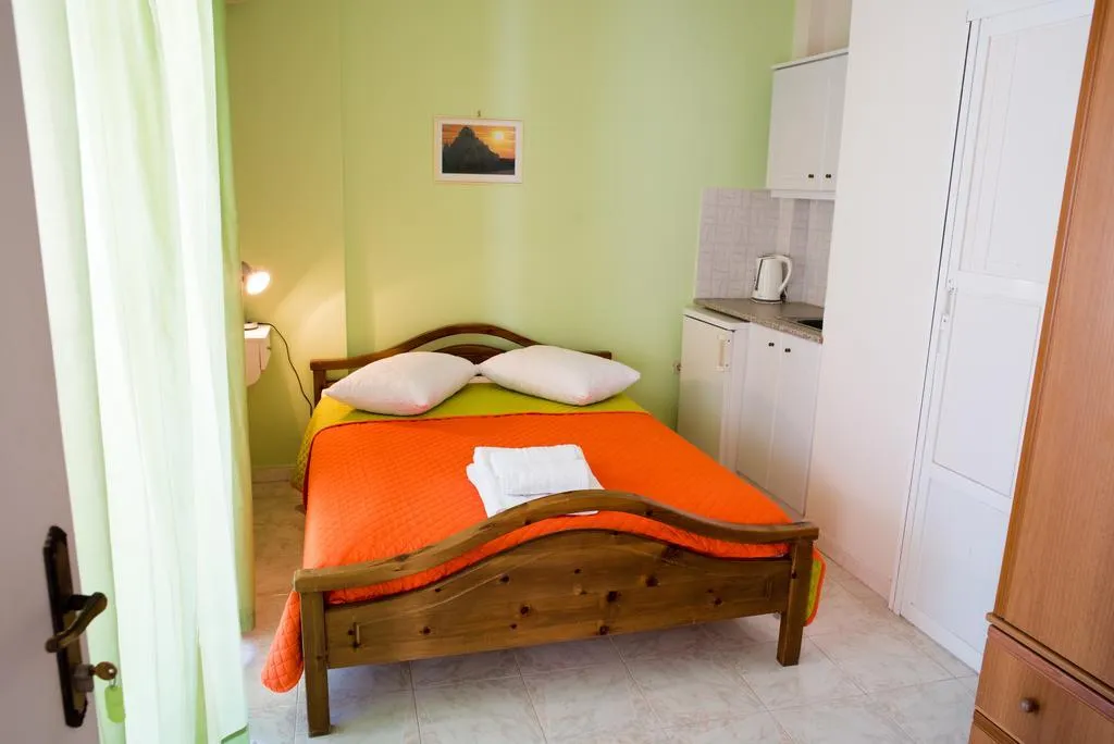 Room, Paul's Studio, Santorini