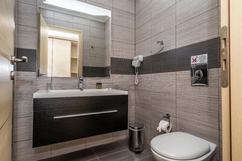 Double or Twin GARDEN VIEW Room, Kamari Beach Hotel, Rhodes, Rhodes