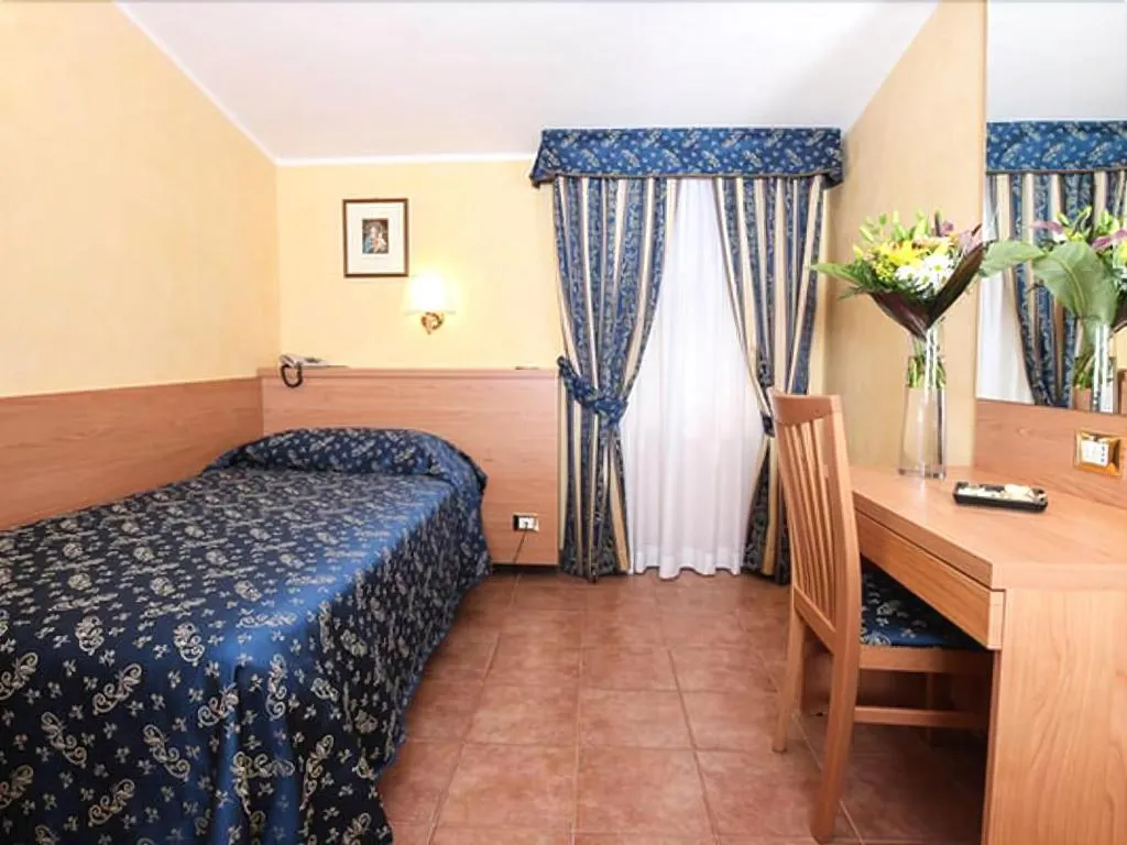 Room, Santa Francesca Romana a Ponte Rotto - Casa per Fe, Rome