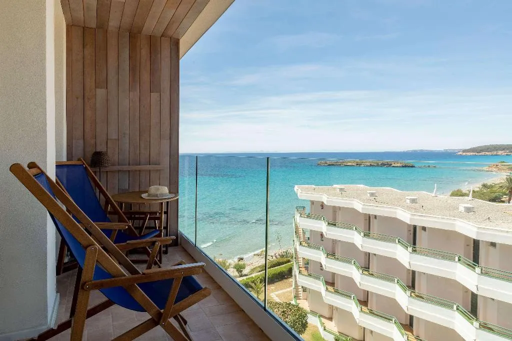 DOUBLE SEA VIEW Room, Villa Le Blanc Gran Meliá Hotel, Menorca
