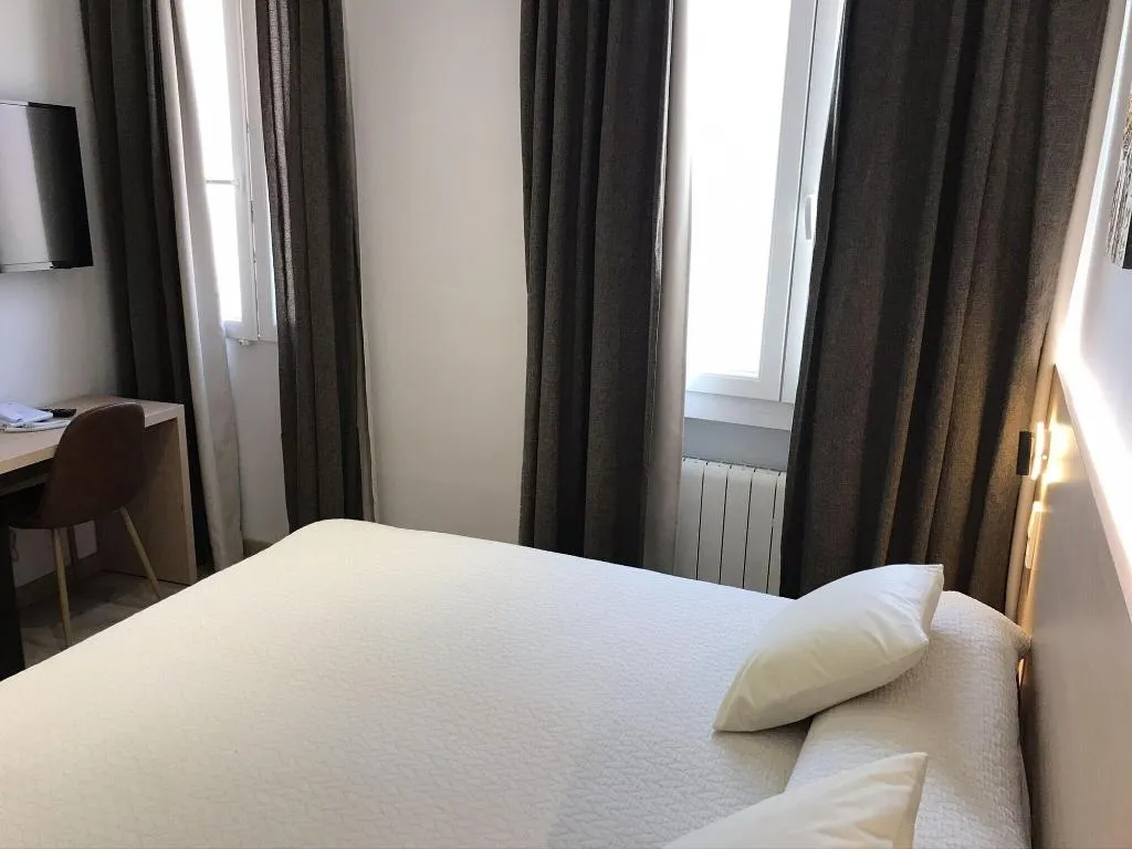 Room, Hostal Abadía Madrid, Madrid