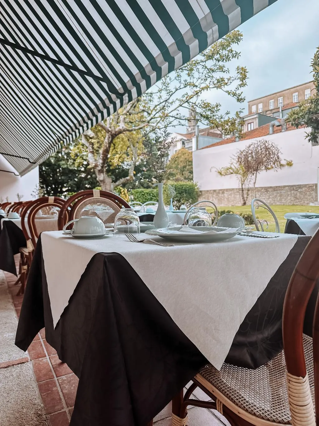 Restaurant, GRANDE HOTEL PARIS by STAY HOTELS, Porto