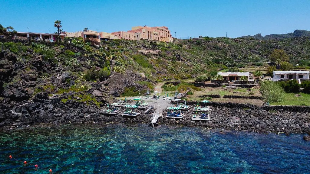 Beach, Qalea Pantelleria, Trapani