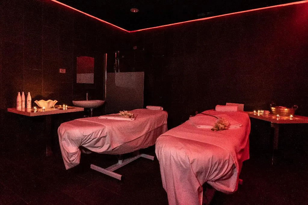 Sports and Entertainment, A Point Porto Ercole & Spa, Rome