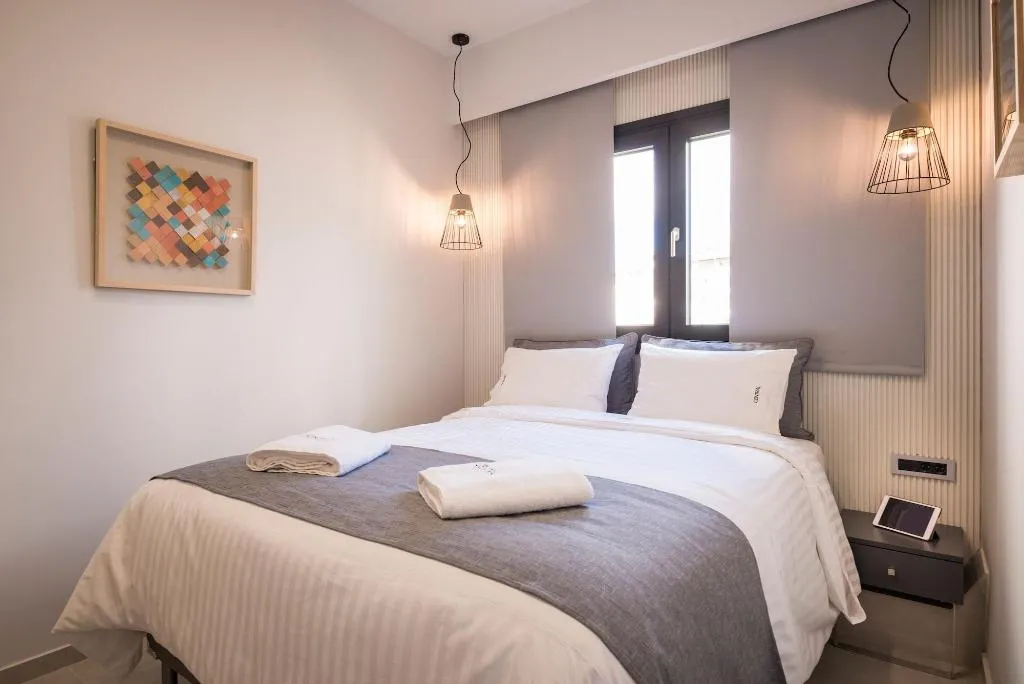 Room, Central City Hotel, Crete