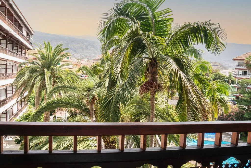 JUNIOR SUITE POOL VIEW Room, Coral Teide Mar, Tenerife