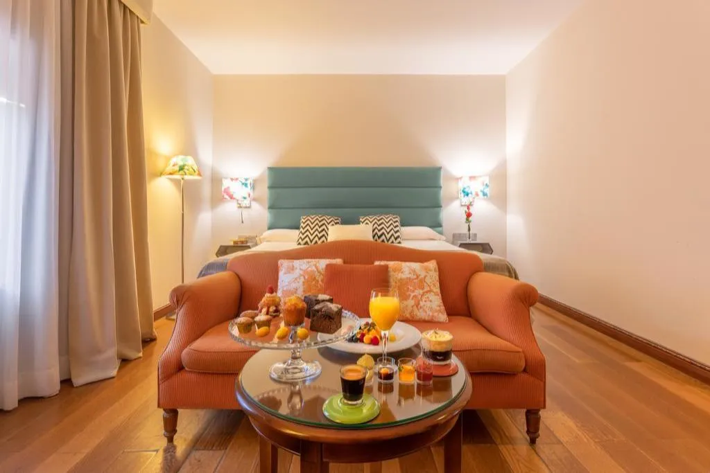 Room, Izan Trujillo, Madrid