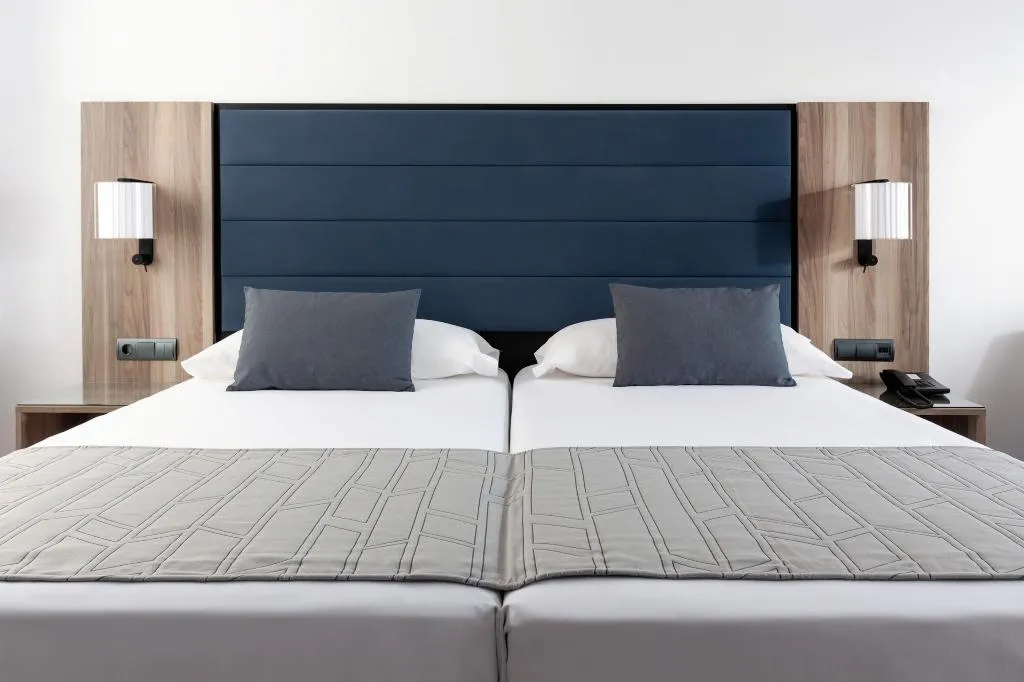 Double or Twin SIDE SEA VIEW Room, Hotel Riu Palace Oasis, Gran Canaria