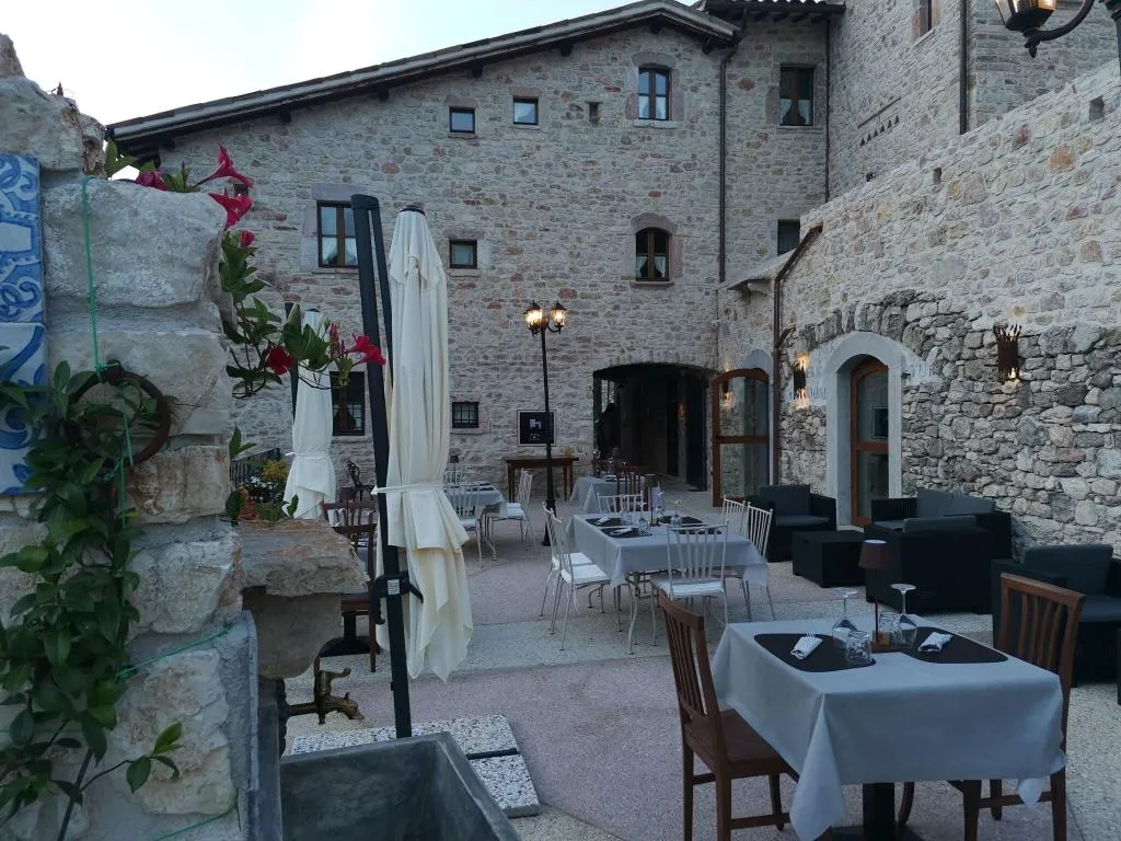 Restaurant, Torre Del Nera Albergo Diffuso & Spa, Perugia